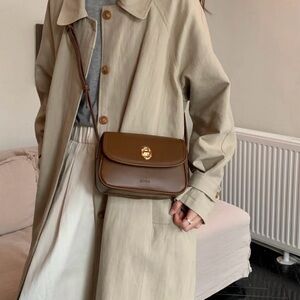 Elegant Brown Crossbody Bag